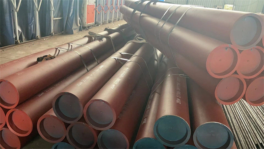 الجدول 40 أنابيب الفولاذ الكربوني السلس SAE 1020 1045 10 بوصة الأسود