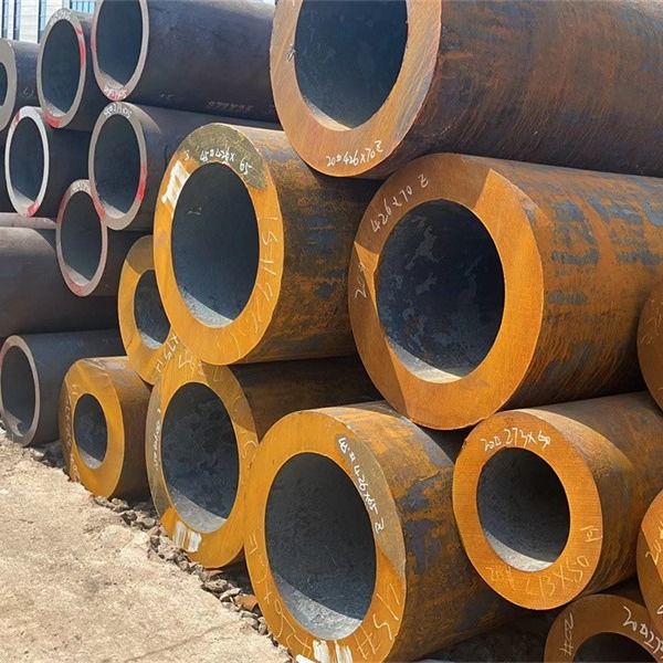 24 موزع أنابيب الفولاذ غير الملحومة المطاطية الساخنة الأنابيب المطاطية الساخنة a269 الأنابيب