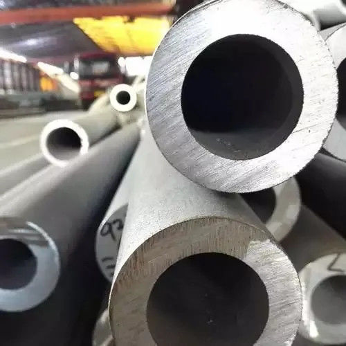 Gr 6 Astm A335 P11 مواد أنابيب الفولاذ سبيكة 15CrMoG أنابيب سبيكة Sch40 A333