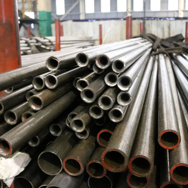 مواد الأنابيب الميكانيكية من الفولاذ الكربوني الدائري ASTM A333 Grade1 Gr.3 Gr.6 Gr.8 Gr9
