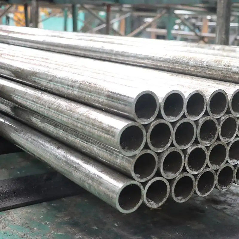 أنابيب زيت هيدروليكية Api 5l Gr B أنابيب بلا خيوط سائل الفولاذ محرك فورد نظام تبريد