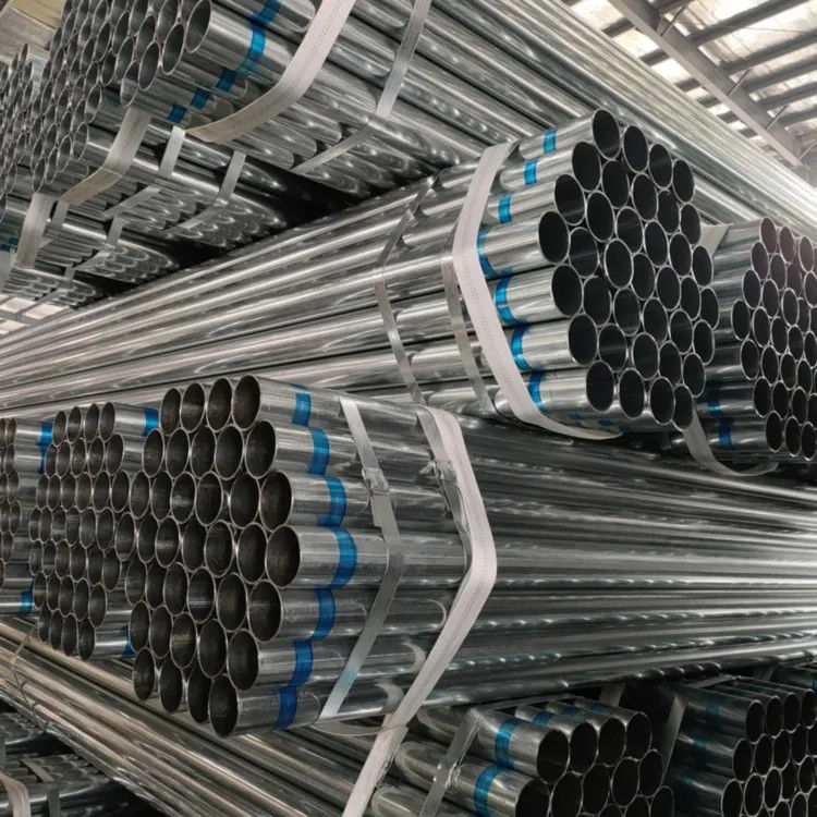 أنابيب النفط المطاط الساخن أنابيب حديدية مستديرة Api 5l Gr B أسود طلاء 6m الطول