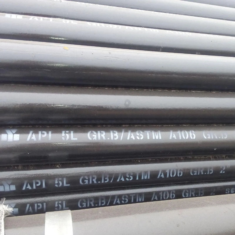 أنابيب النفط المطاط الساخن أنابيب حديدية مستديرة Api 5l Gr B أسود طلاء 6m الطول